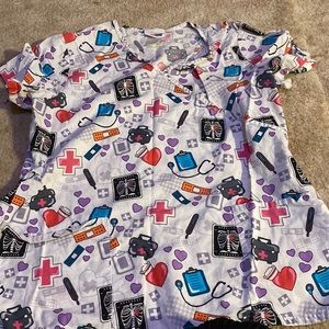 large scrub star scrub top